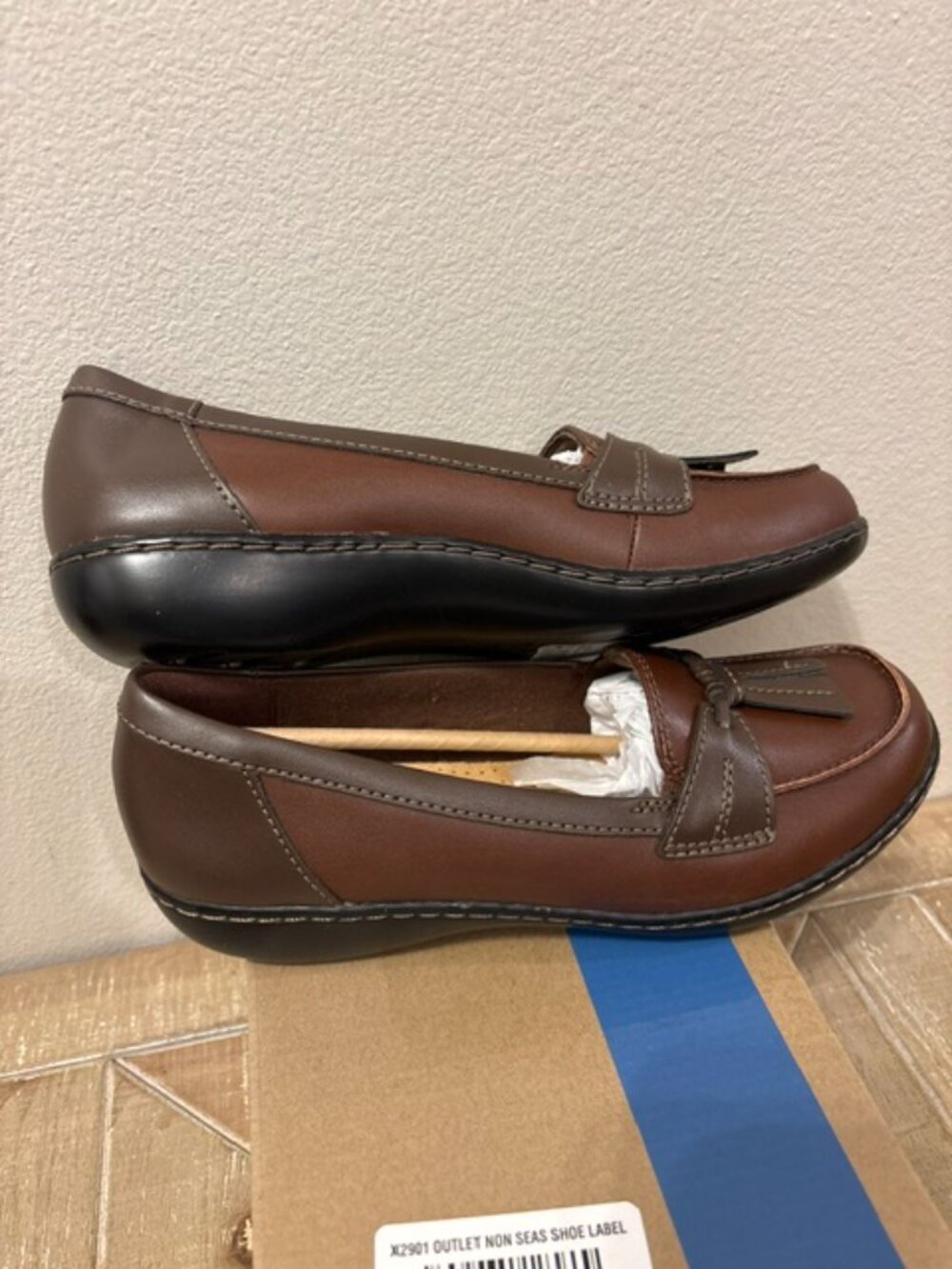 Clarks Womens Ashland Bubble Loafers - Picture 2 of 4